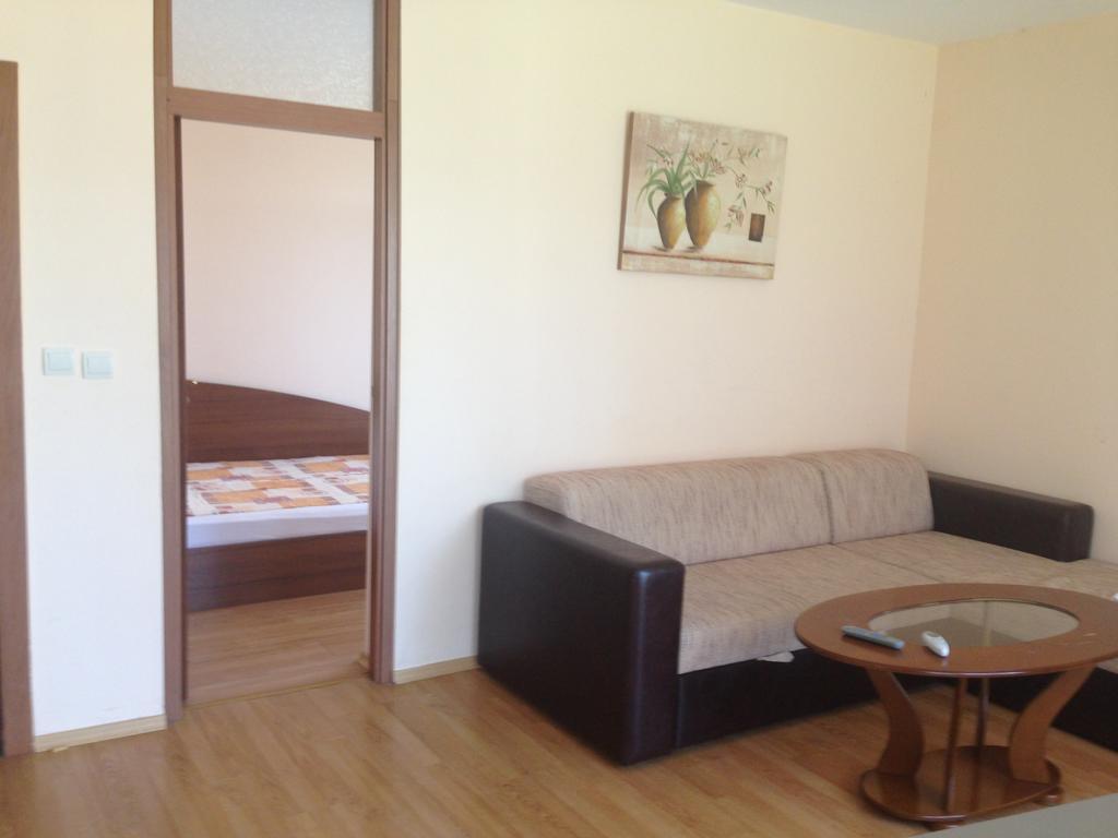 Gardenia Apartments Primorsko Zimmer foto